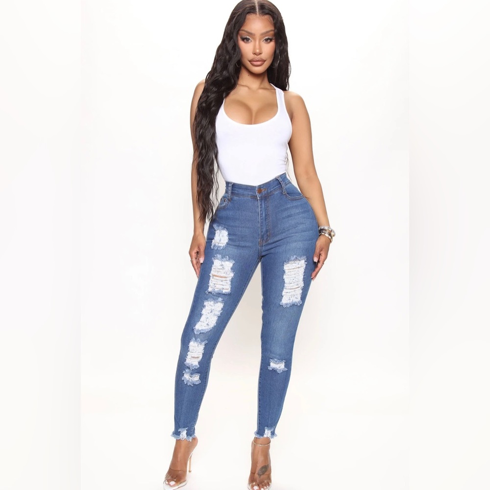 •FASHION NOVA• ankle jeans